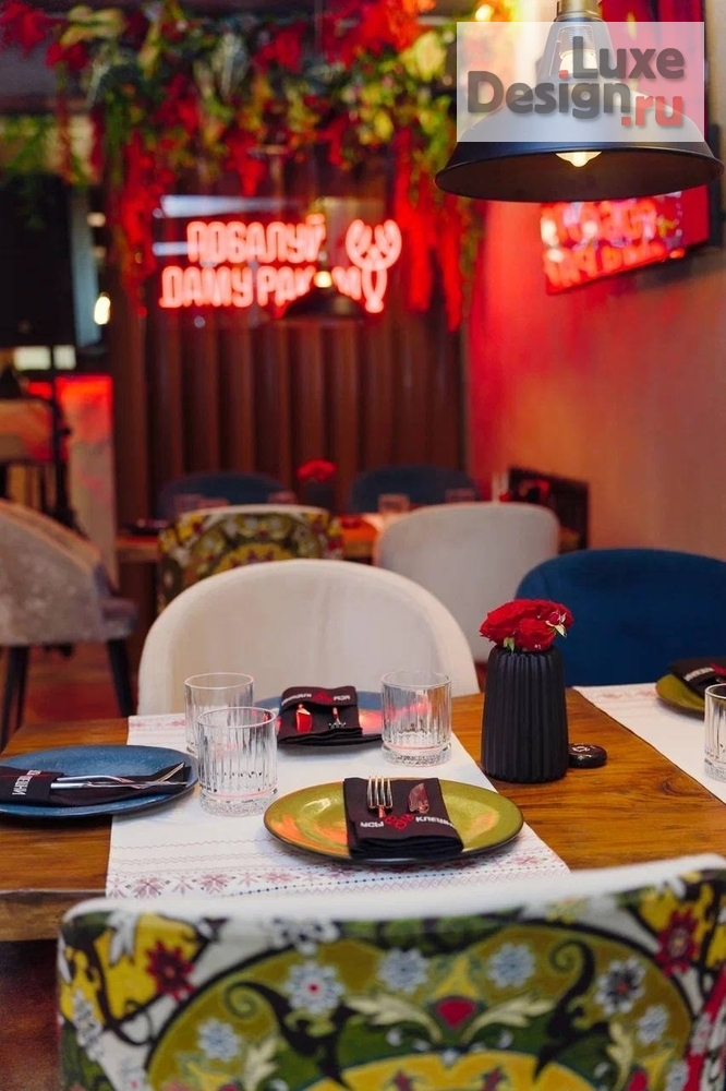 Дизайн интерьера кафе "Раковарня "Усы и Клешни"" (фото 3)